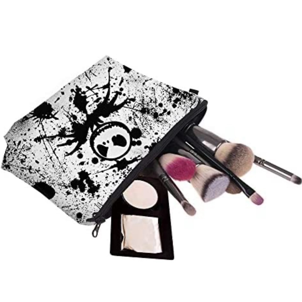 Nightmare Before Christmas Makeup Bag - Picture 5 of 5
